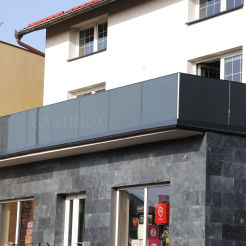 Balustrada całoszklana szkło 6,6,4 mm VSG ESG mocowanie w listwie aluminiowej 