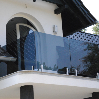 Balustrada całoszklana szkło 6,6,4 mm VSG ESG grafitowe mocowanie w uchwytach inox 