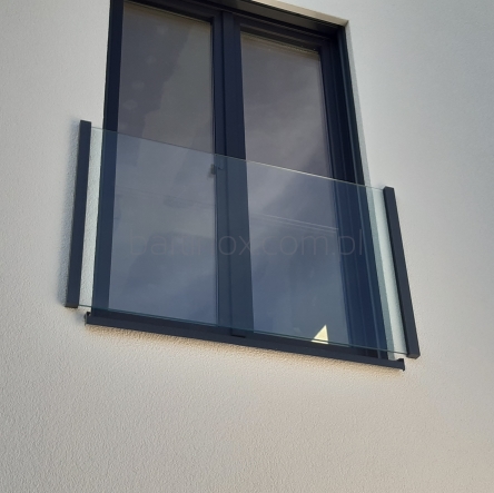 Balkon Francuski ,rzygownik ,zabezpieczenie okienne 